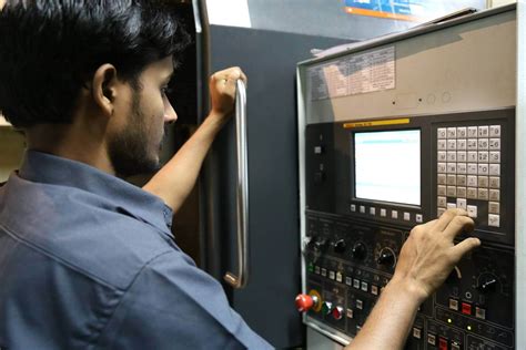 cnc machine operator training in leicester|engineering companies in Leicester.